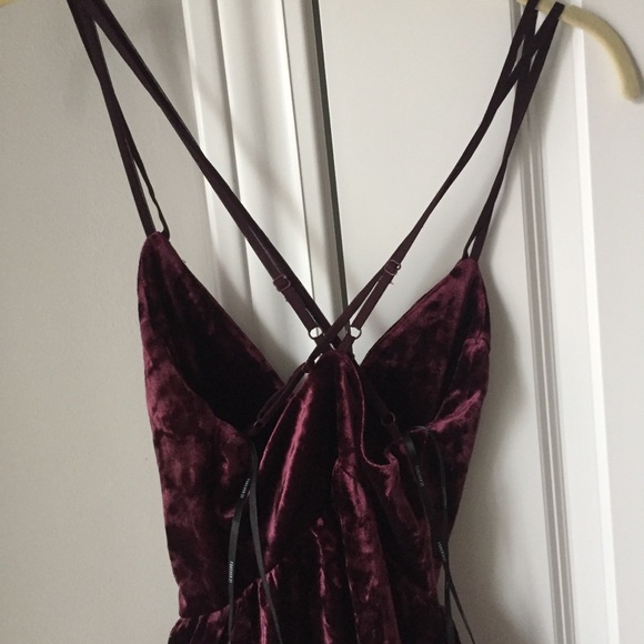 NWT burgundy velvet strappy back tank top dress - Picture 4 of 4